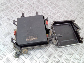 блок предохранителей Renault Megane 3 поколение 2012, 284B61871R