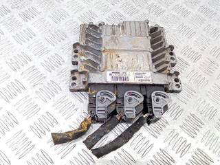 блок управления двигателем Renault Megane 2 поколение 2006, 1.5 л., дизель, 8200565863
