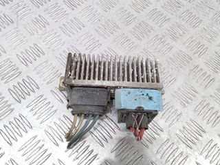 реле накала свечей Renault Megane 3 поколение 2011, 8200558438