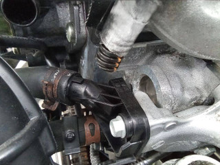 фланец (тройник) системы охлаждения Renault Clio 3 поколение 2008, 1.5 л., дизель, МКПП, 8200337841