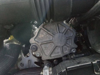 насос вакуумный Peugeot 207 1 поколение [рестайлинг] 2011, 1.6 л., дизель, МКПП, 9684786780
