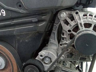 кронштейн генератора Renault Clio 4 поколение 2015, 1.5 л., дизель, МКПП, 8200669494