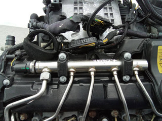 топливная рампа BMW 5 серия F10/F11 [рестайлинг] 2014, 2.0 л., бензин, 758541110, 7585411