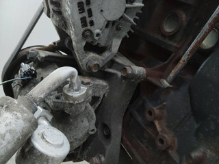 кронштейн компрессора кондиционера Nissan Almera N15 [рестайлинг] (1998 - 2000), 1.8 л., бензин