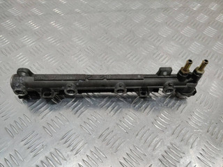 топливная рампа Volkswagen Golf 4 поколение 2002, 1.6 л., бензин, МКПП, 036133319