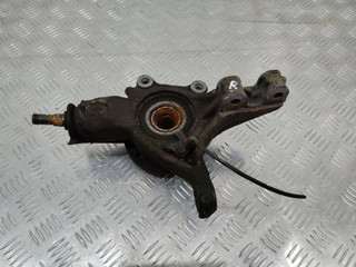 кулак поворотный правый Citroen C4 2 поколение 2011, 1.6 л., дизель
