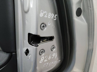 замок двери задней правой Nissan Qashqai 1 поколение 2007