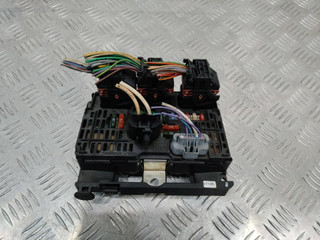блок предохранителей Citroen C4 1 поколение 2006, L11, 9661682980
