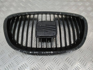 решетка радиатора SEAT Altea 1 поколение 2007, 5P0853654