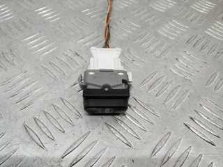 кнопка центрального замка Nissan Qashqai 1 поколение 2007, 1.5 л., дизель