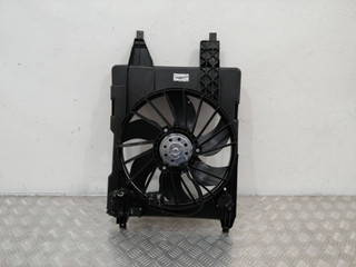 вентилятор радиатора Renault Megane 2 поколение 2006, 1.5 л., дизель, 8200151465