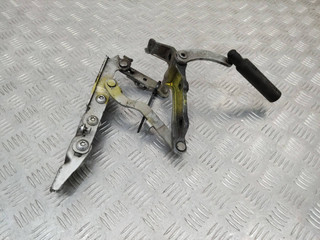 петля капота левая Mercedes-Benz S-Класс W221 2006, A2218800328