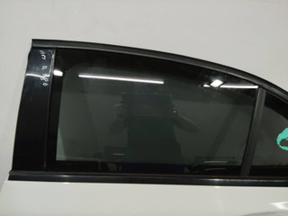 стекло двери задней левой Mercedes-Benz A-Класс W176 2015, 43R-006723