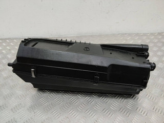 корпус воздушного фильтра Mercedes-Benz E-Класс W211/S211 2004, A6460901101