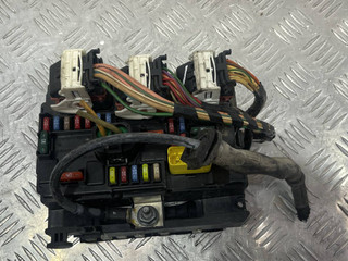 блок предохранителей Peugeot 207 1 поколение [рестайлинг] 2010, 9667199780, R09