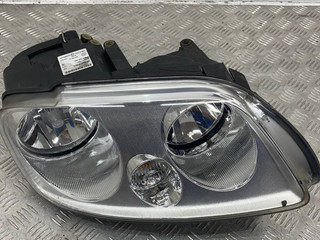 фара правая Volkswagen Caddy 3 поколение 2007, 2K0941006C