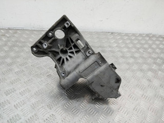кронштейн генератора Jeep Cherokee KJ 2007, 2.8 л., дизель, 90513034F