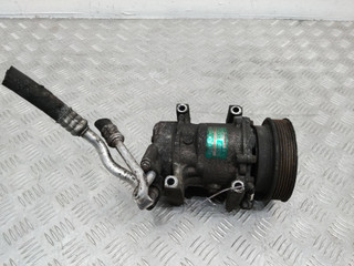 компрессор кондиционера Renault Clio 2 поколение 2000, 1.4 л., бензин, МКПП, 7700273801