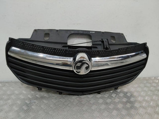 решетка радиатора Opel Vivaro B 2016, 93452299