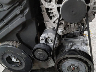 кронштейн генератора Renault Megane 3 поколение 2012, 1.5 л., K9K J 836, дизель, МКПП