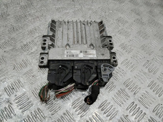 блок управления двигателем Renault Megane 3 поколение 2010, 1.5 л., K9K J 836, дизель, МКПП, 237101478R