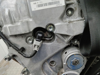 Клапан фазорегулятора Renault Grand Scenic 3 поколение 2009, 2.0 л., M4R F 711, бензин, АКПП