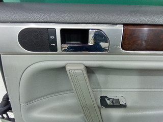 ручка внутренняя задняя правая Volkswagen Touareg 1 поколение 2004, 7L6837114