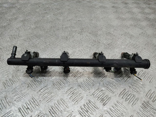 топливная рампа Renault Logan 1 поколение 2009, 1.4 л., бензин, 8200494284