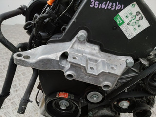 кронштейн двигателя Volkswagen Golf 4 поколение 2002, 1.6 л., AZD, бензин, МКПП, 036199275