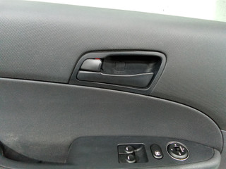 ручка внутренняя передняя левая Hyundai i30 1 поколение [рестайлинг] 2010