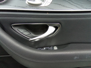 ручка внутренняя передняя правая Mercedes-Benz E-Класс W213/S213/C238/A238 2017
