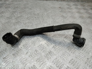 патрубок радиатора Mercedes-Benz C-Класс W205/S205/C205 2017, A2135017400