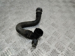 патрубок радиатора Mercedes-Benz C-Класс W205/S205/C205 2017, A2135014982