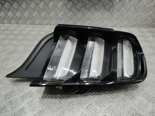 фонарь задний правый Ford Mustang 6 поколение S550 2015, 5.0 л., бензин, МКПП, купе, FR3B13B504A