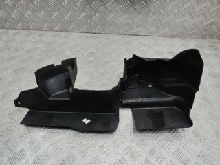 воздуховод (дефлектор) радиатора Ford Mustang 6 поколение S550 2015, FR3B8102CD