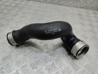 патрубок интеркулера Mercedes-Benz C-Класс W203/S203/CL203 2003, A2035282182