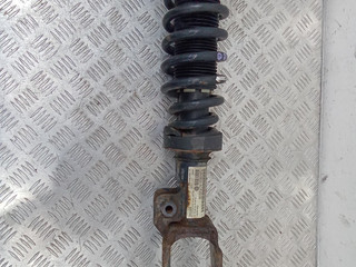 амортизатор передний правый Volkswagen Touareg 1 поколение 2004, 7L6413032N