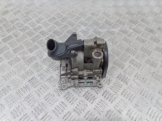 насос масляный BMW 1 серия F20/F21 2013, 1.6 л., дизель, МКПП, 7823007