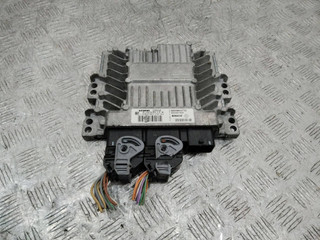 блок управления двигателем Renault Megane 2 поколение [рестайлинг] 2008, 1.5 л., K9K 732, дизель, МКПП, 8200804775