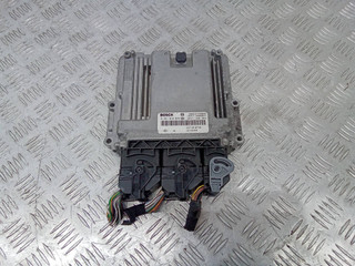 блок управления двигателем Renault Megane 3 поколение 2013, 1.6 л., дизель, 237101074R