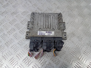 блок управления двигателем Renault Scenic 3 поколение 2012, 1.5 л., дизель, 237102426R