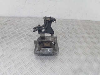 подушка крепления двигателя Audi Q3 8U 2011, 5N0199262F