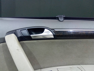 ручка внутренняя задняя правая Audi Q7 4L 2006, правый руль