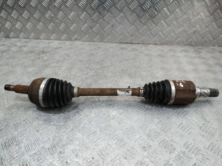 полуось передняя левая (приводной вал, ШРУС) Renault Megane 3 поколение 2010, 1.6 л.