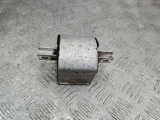 подушка крепления КПП Mercedes-Benz C-Класс W205/S205/C205 2017, 2.2 л., дизель, A2052405300