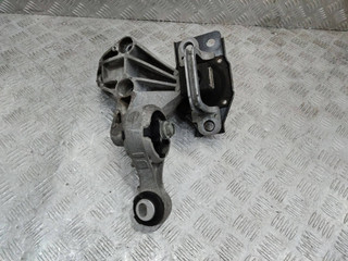 подушка крепления двигателя Nissan Qashqai 1 поколение 2007, 11210JD500