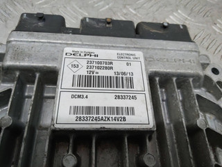 блок управления двигателем Dacia Logan 2 поколение 2013, 1.5 л., дизель, МКПП, 237100703R