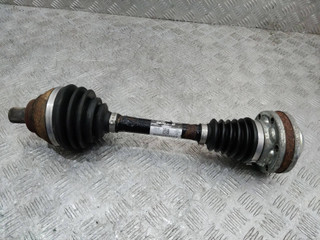 полуось передняя левая (приводной вал, ШРУС) Volkswagen Golf 7 поколение 2013, 2.0 л., бензин, 5Q0407271AP