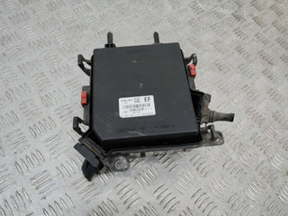 блок предохранителей Renault Scenic 3 поколение 2010, 284B67924R