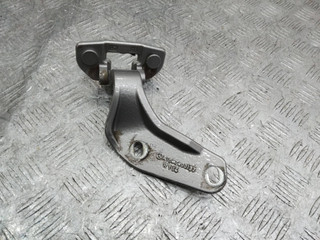 петля крышки багажника Mercedes-Benz M-Класс W164 2007, 3.0 л., дизель, A1647400137